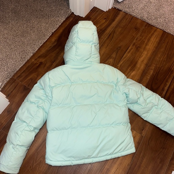 Aritzia Superpuff CliMatte Shorty Mint - Picture 2 of 10